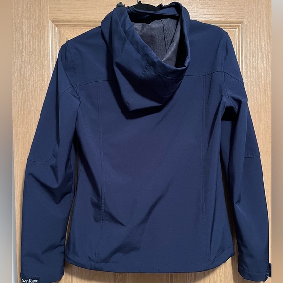 Calvin Klein Soft Shell Jacket with Detachable Hood - Picture 8 of 11